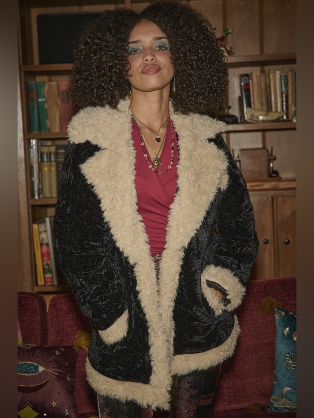 Earthbound Black Retro Velvet Faux
Fur Jacket, Black/Cream, L, NWT